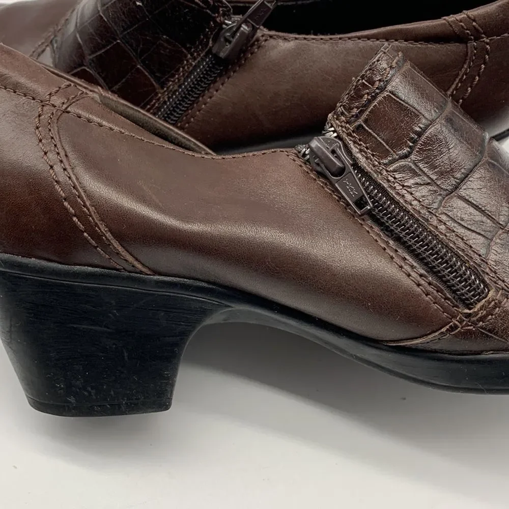 Clarks Bendables Brown Leather Booties size 9M